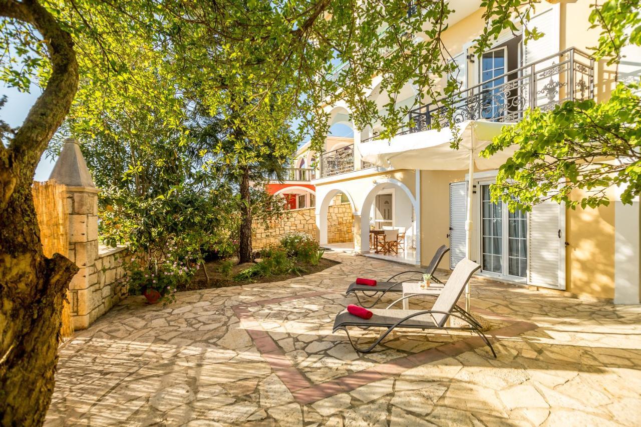 Valeroso Apartment Xirokastellon Экстерьер фото